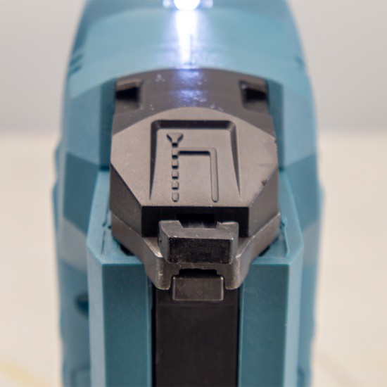 BORMANN Pro BBP3630 Καρφωτικό Μπαταρίας 20V για Καρφιά 15-25mm και Δίχαλα 15-32mm, SOLO